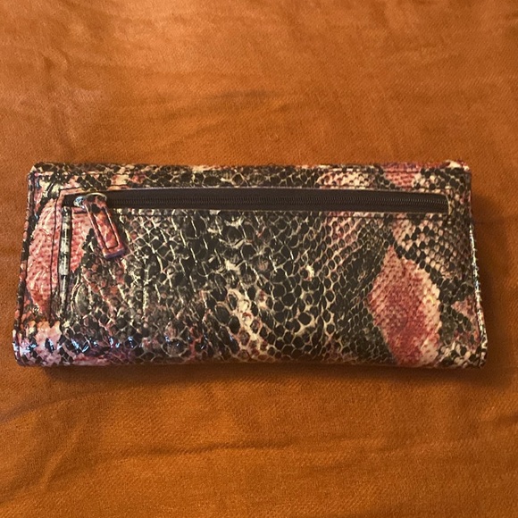 Wallet - Picture 2 of 11